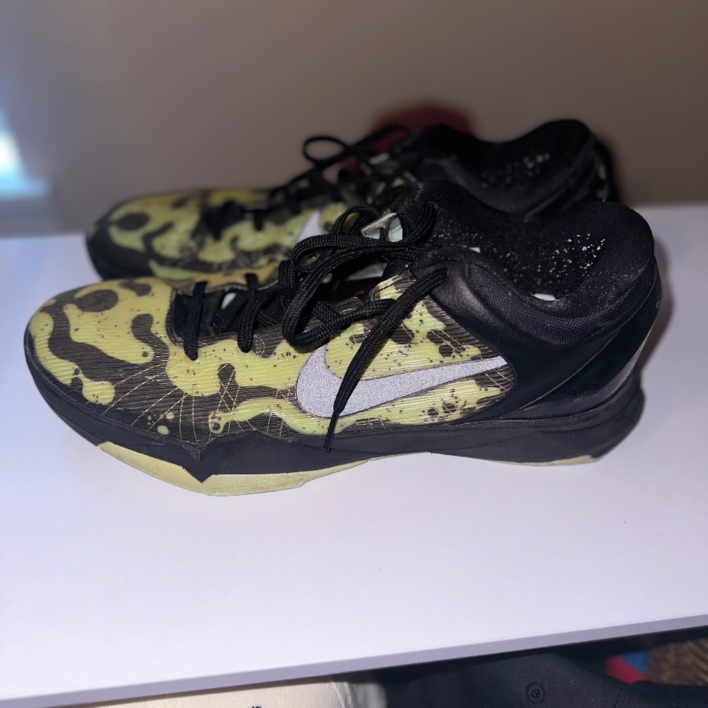 Nike Kobe 7s Frogs RARE